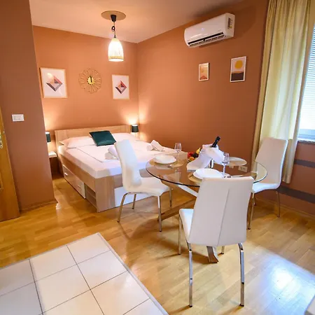 Sunny Hill Apartment *